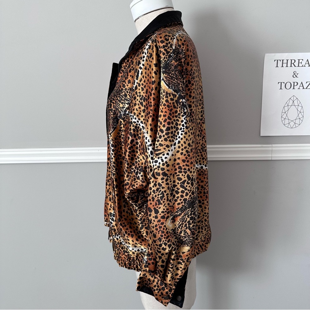 Vintage 80s Baddie Seoul Olympics Cheetah Print Jacket - Picture 3 of 13